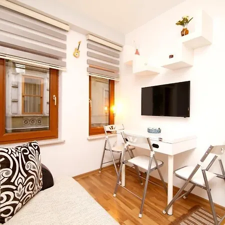 En Suite's Taksim Apart Otel